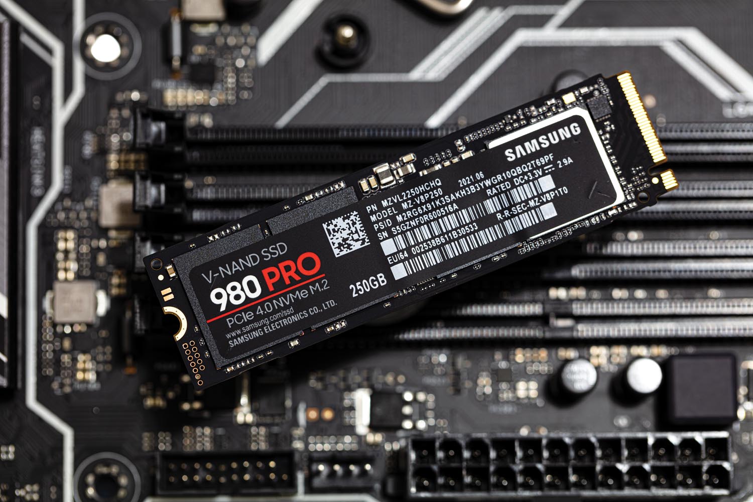 Samsung là 1 trong những nhà sản xuất DRAM lớn nhất thế giới hiện nay. Ảnh: Samsung