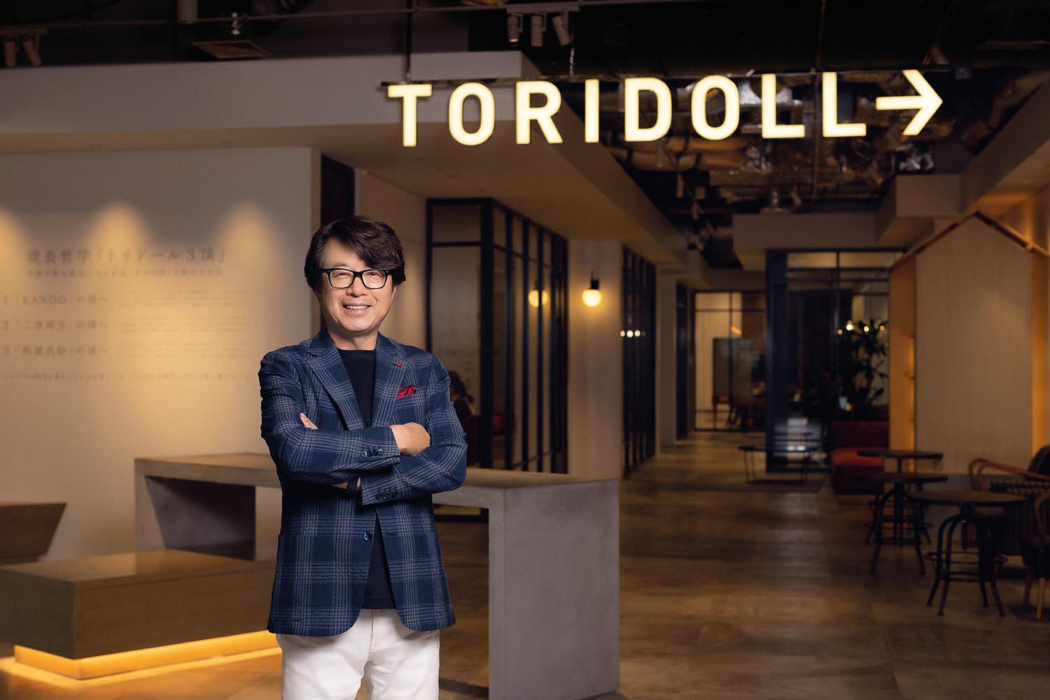 “Chúng tôi tạo ra tâm lý muốn ăn thử để kéo thực khách đến với các nhà hàng của Toridoll Holdings.” —Takaya Awata, sáng lập, chủ tịch kiêm CEO Toridoll.